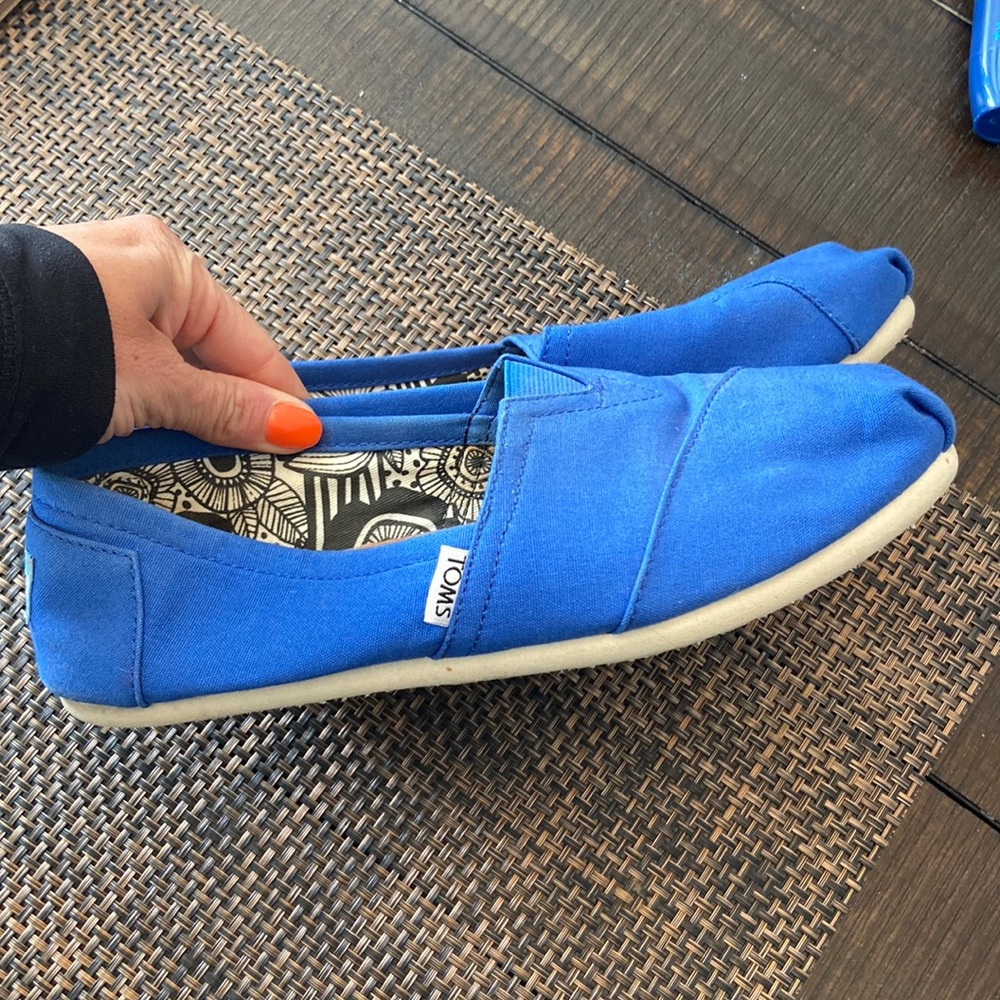 Toms
